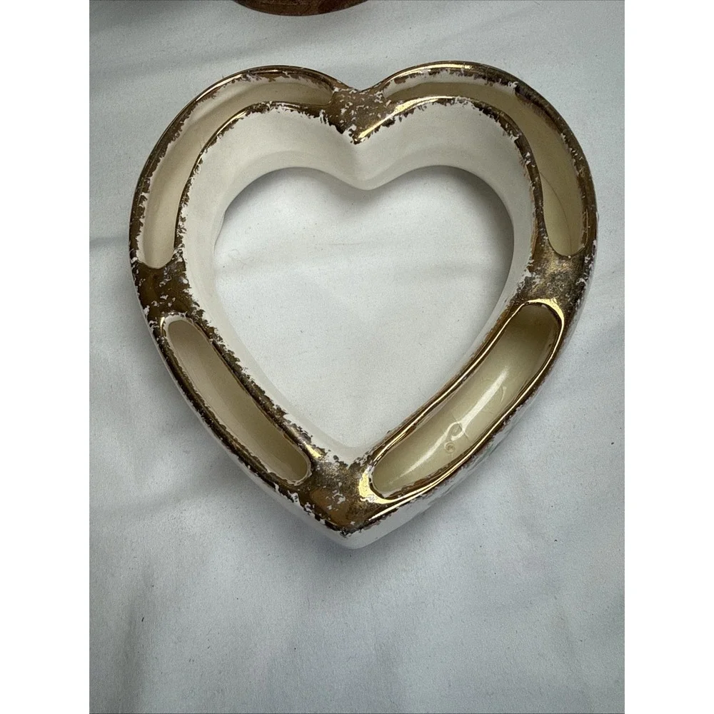 VTG Heart Shaped Pansy Posey Flower Table Top Ring Vase 6.25X5.5